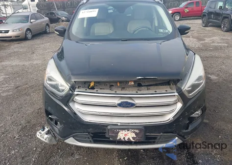 2018 Ford Escape Titanium из США, поврежденный, VIN 1FMCU9J93JUA65367